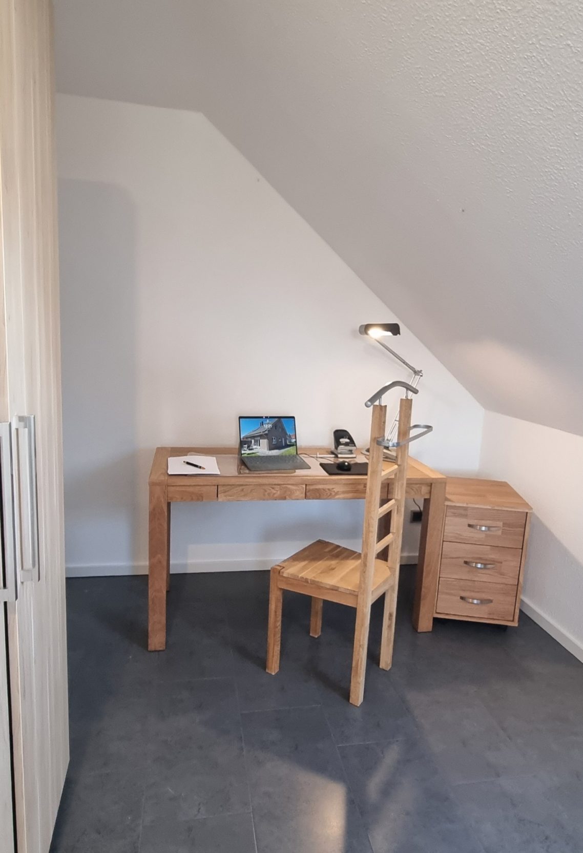 2. Schlafzimmer OG / Homeofficeplatz